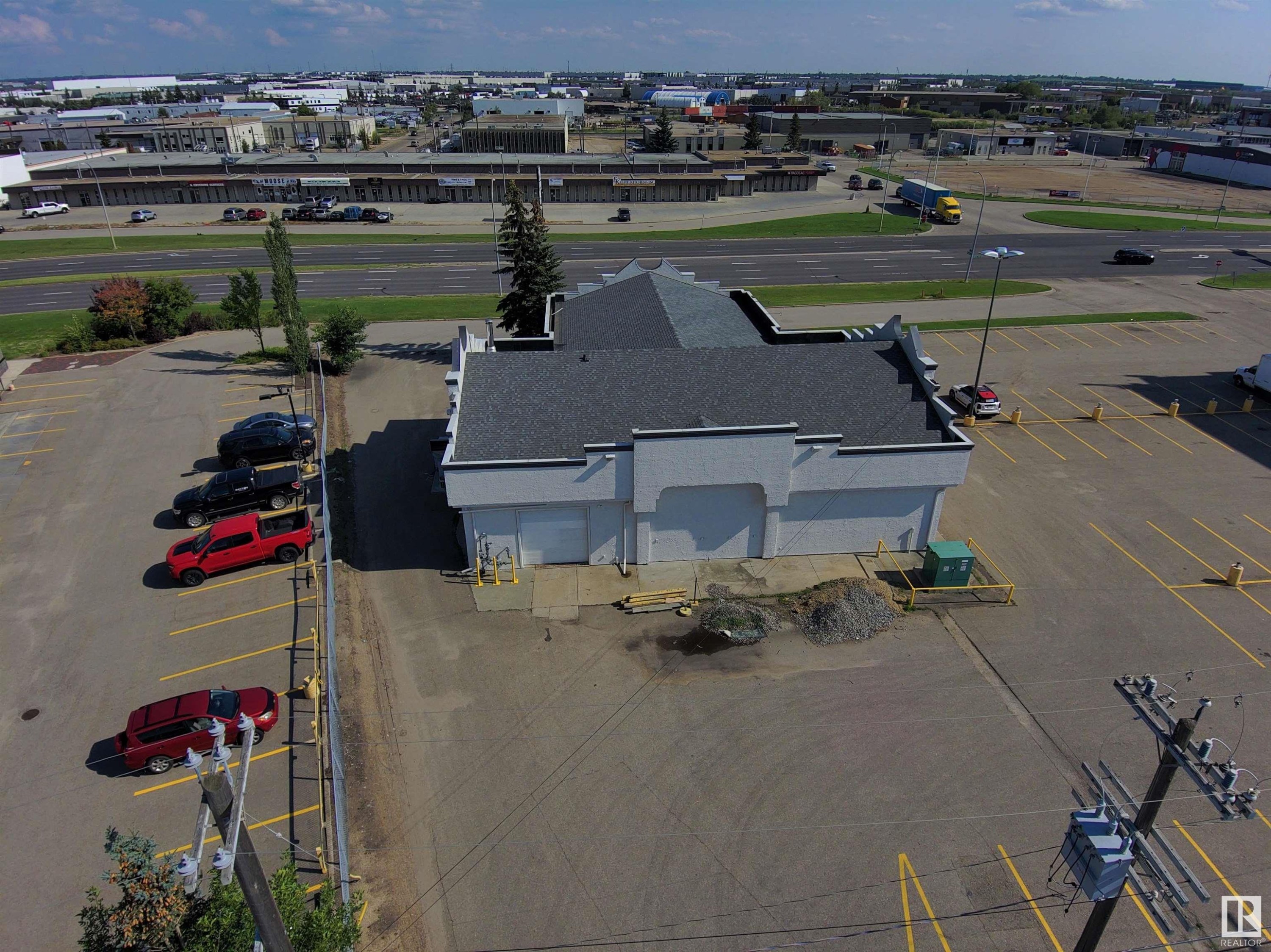 












7104 ARGYLL Road

,
Edmonton,




AB
T6B 1Z3

