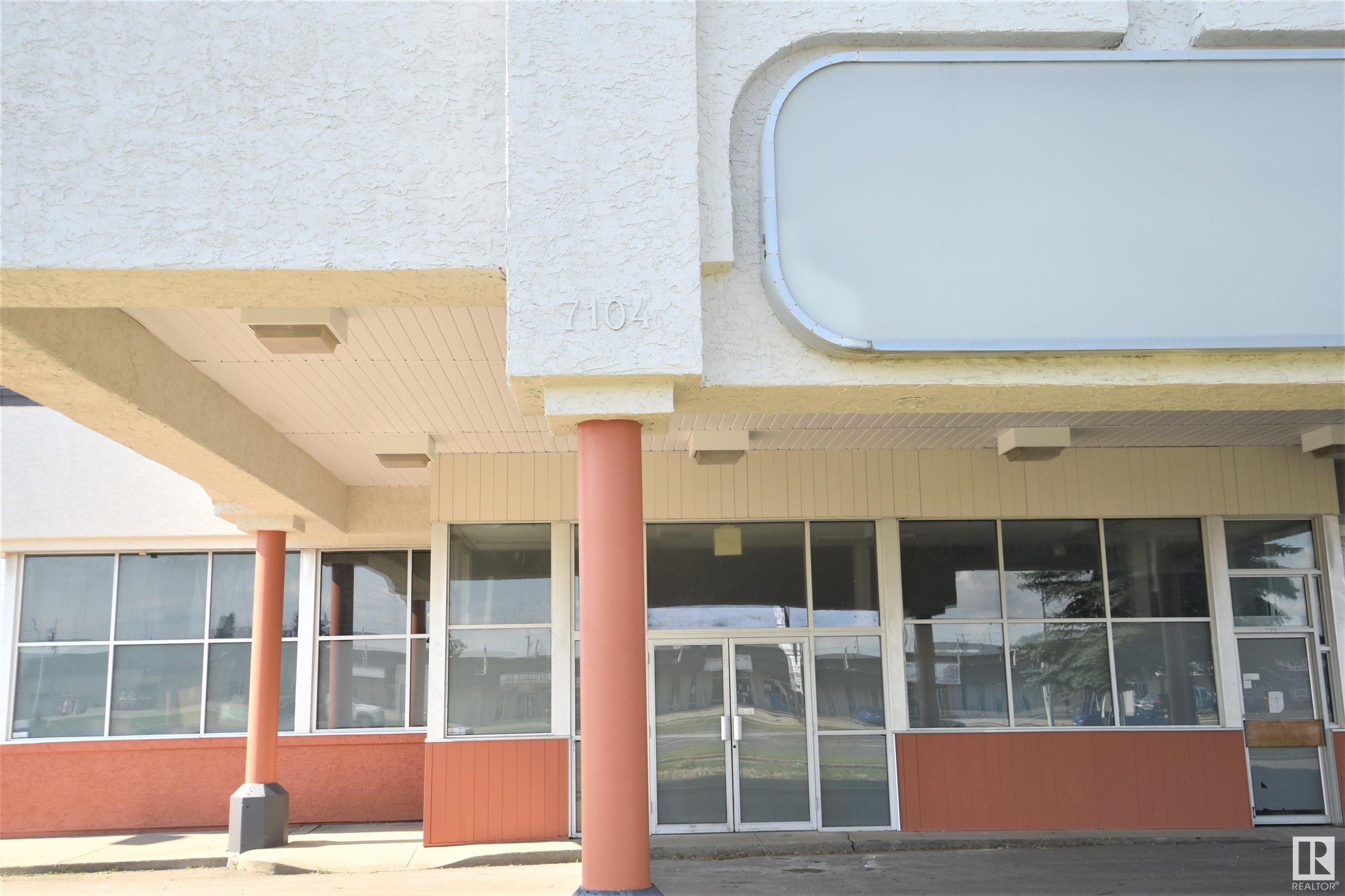 












7104 ARGYLL Road

,
Edmonton,




AB
T6B 1Z3

