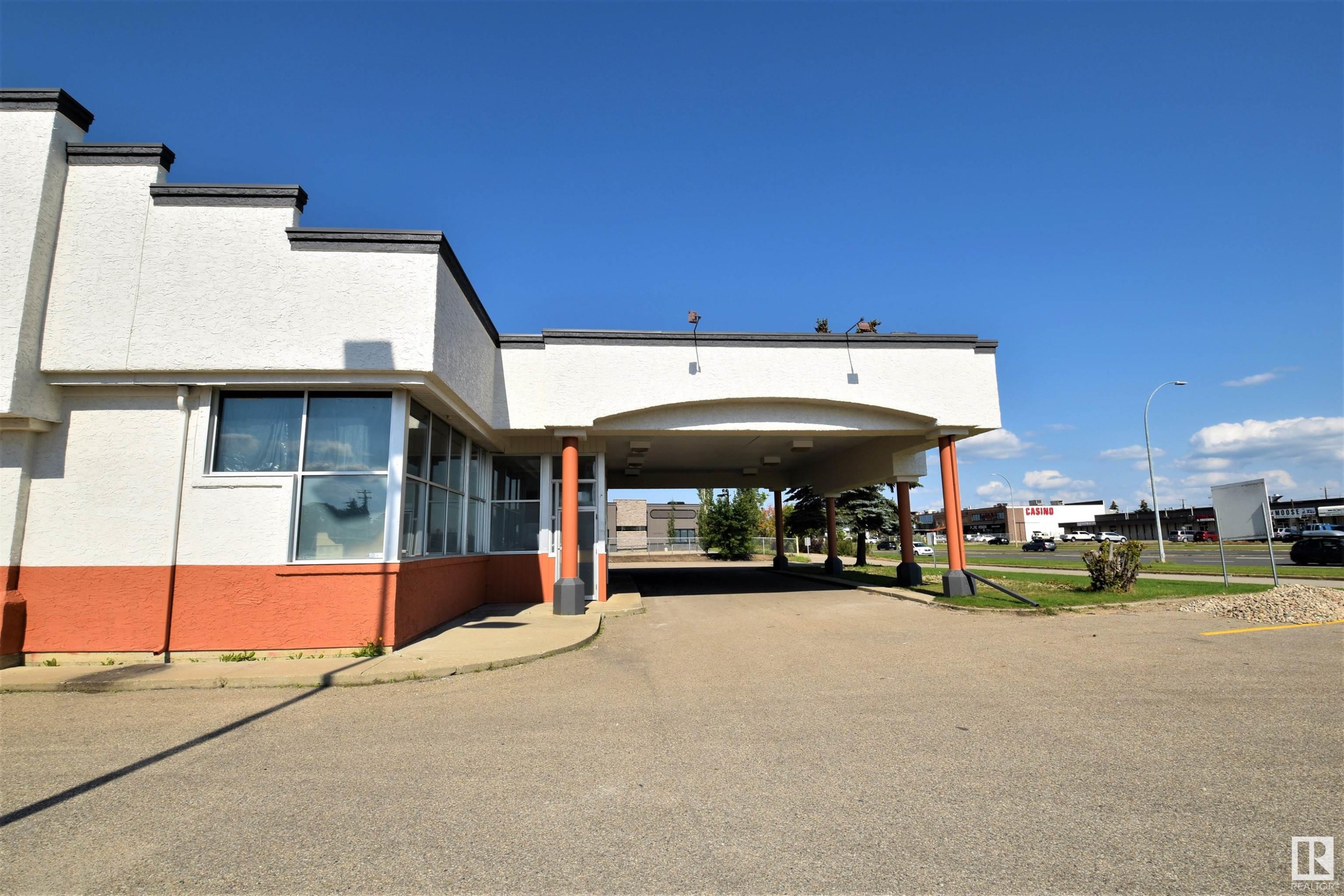 












7104 ARGYLL Road

,
Edmonton,




AB
T6B 1Z3

