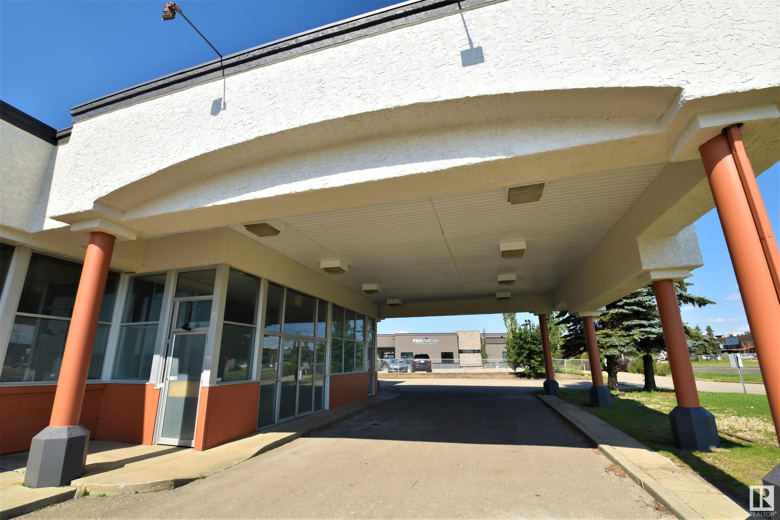 












7104 ARGYLL Road

,
Edmonton,




AB
T6B 1Z3


