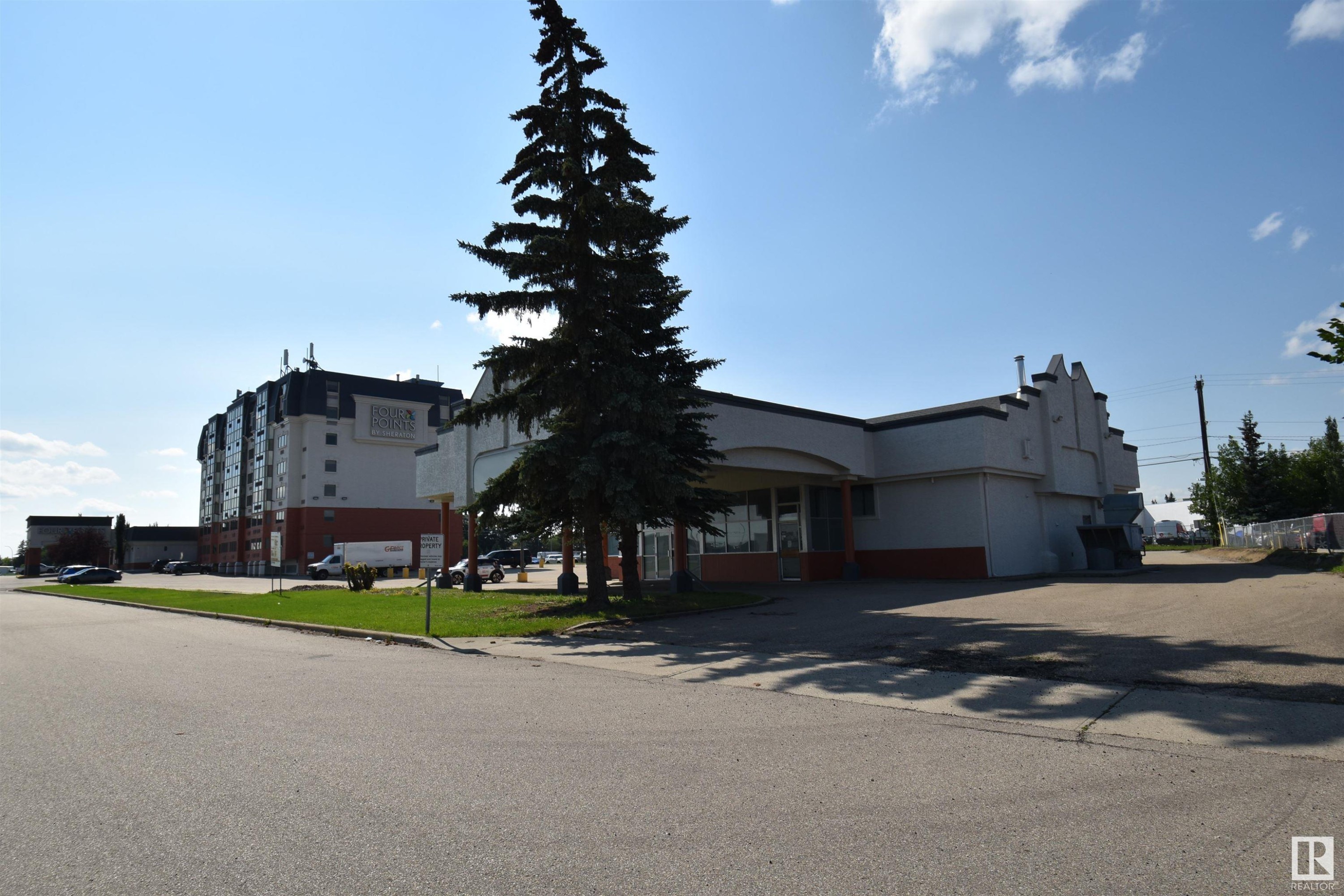 












7104 ARGYLL Road

,
Edmonton,




AB
T6B 1Z3

