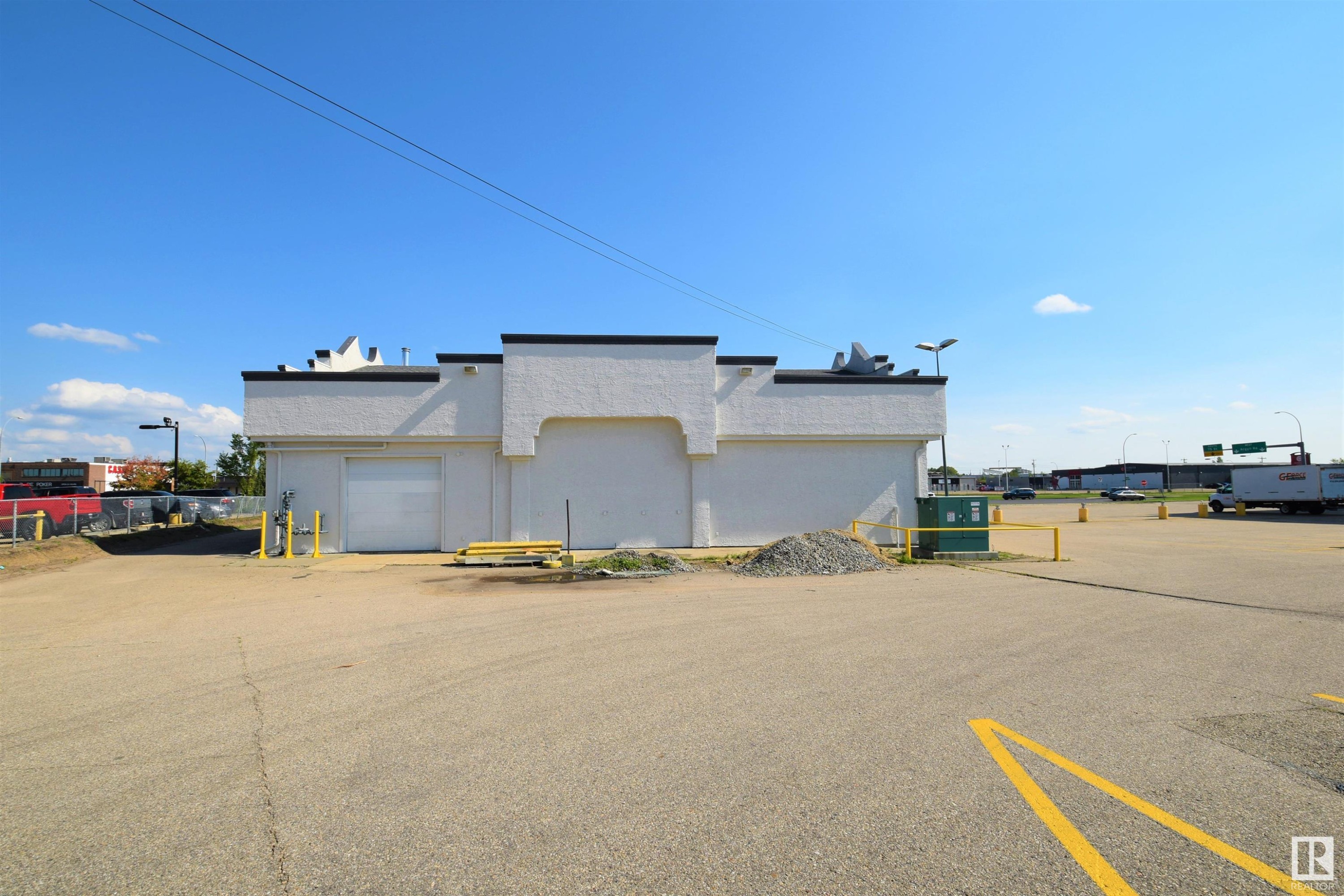 












7104 ARGYLL Road

,
Edmonton,




AB
T6B 1Z3

