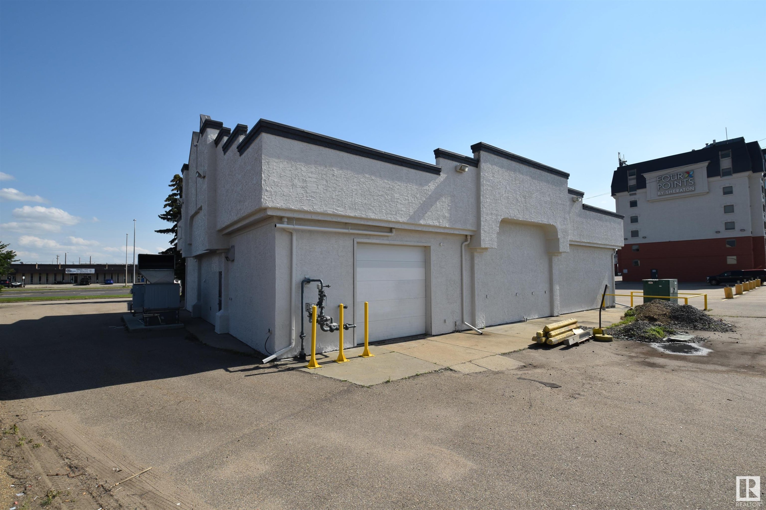 












7104 ARGYLL Road

,
Edmonton,




AB
T6B 1Z3

