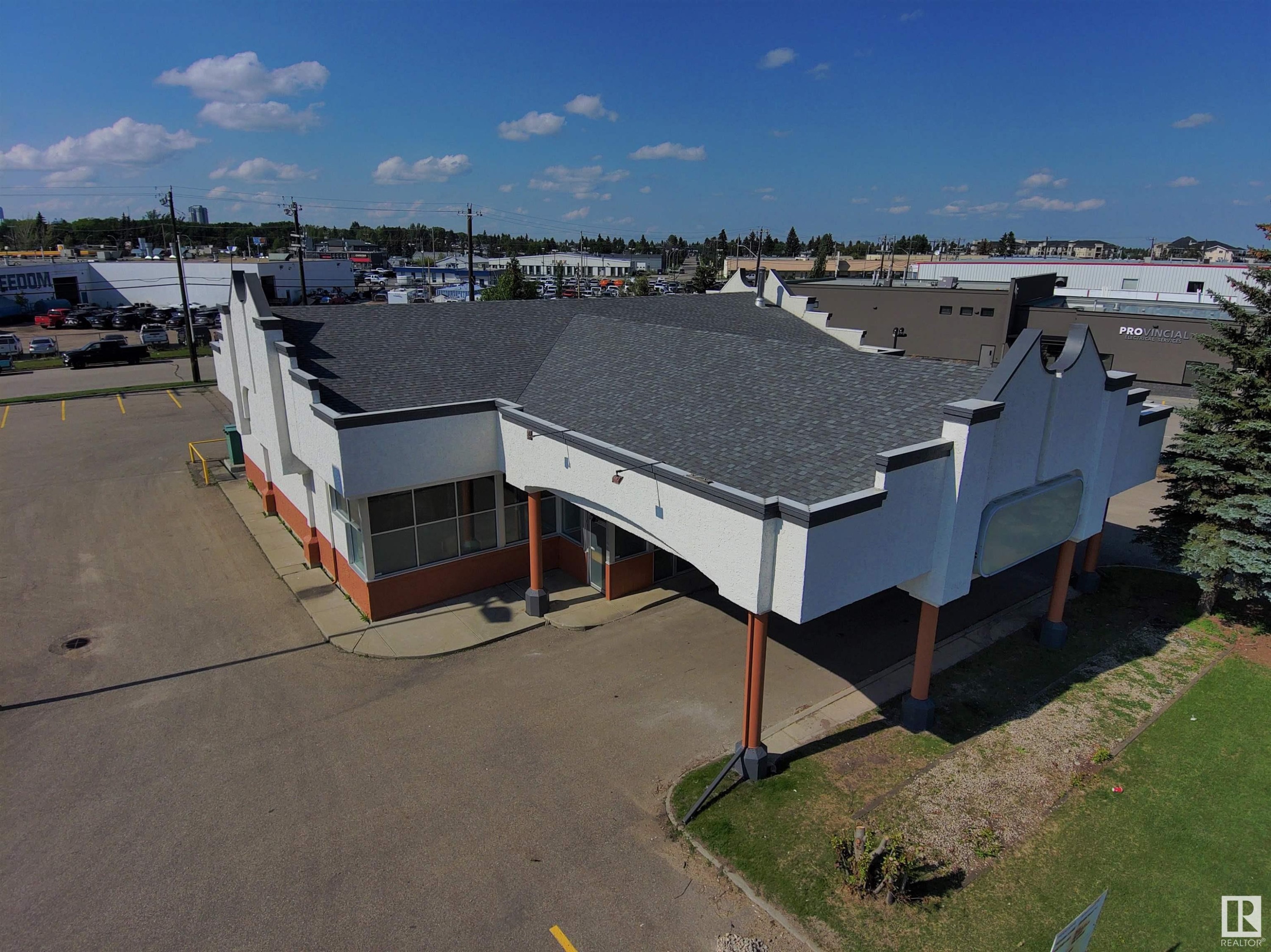 












7104 ARGYLL Road

,
Edmonton,




AB
T6B 1Z3

