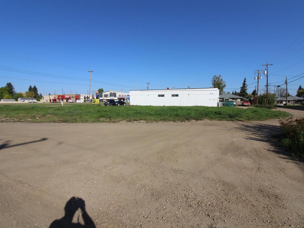 












10103 104 Avenue

,
Westlock,




AB
T7P 2P6

