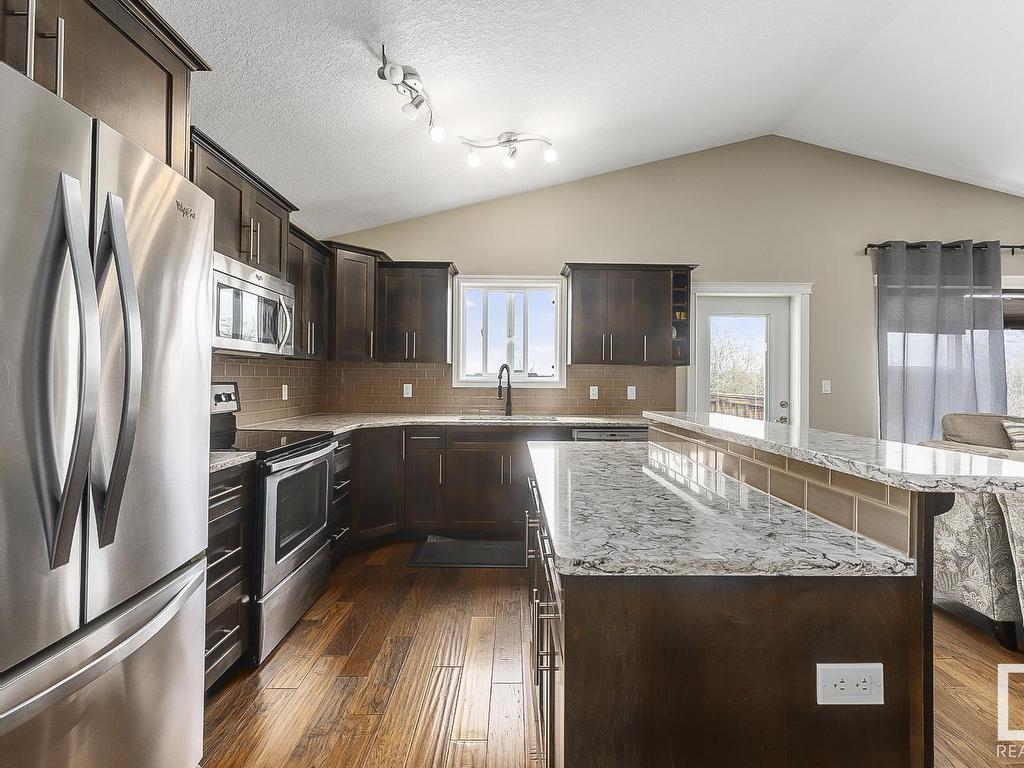 












3606 Beau Vista Boulevard

,
Bonnyville Town,




AB
T9N 0C8


