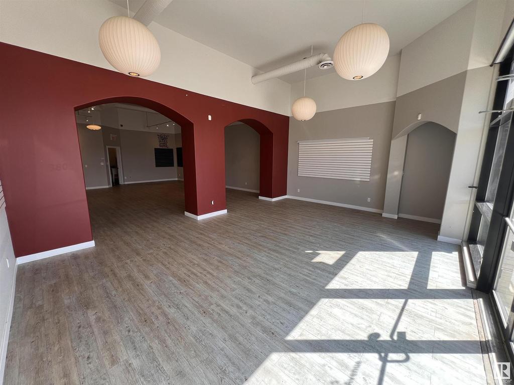 












105 3801 49 Avenue

,
Stony Plain,




AB
T7Z 2J7

