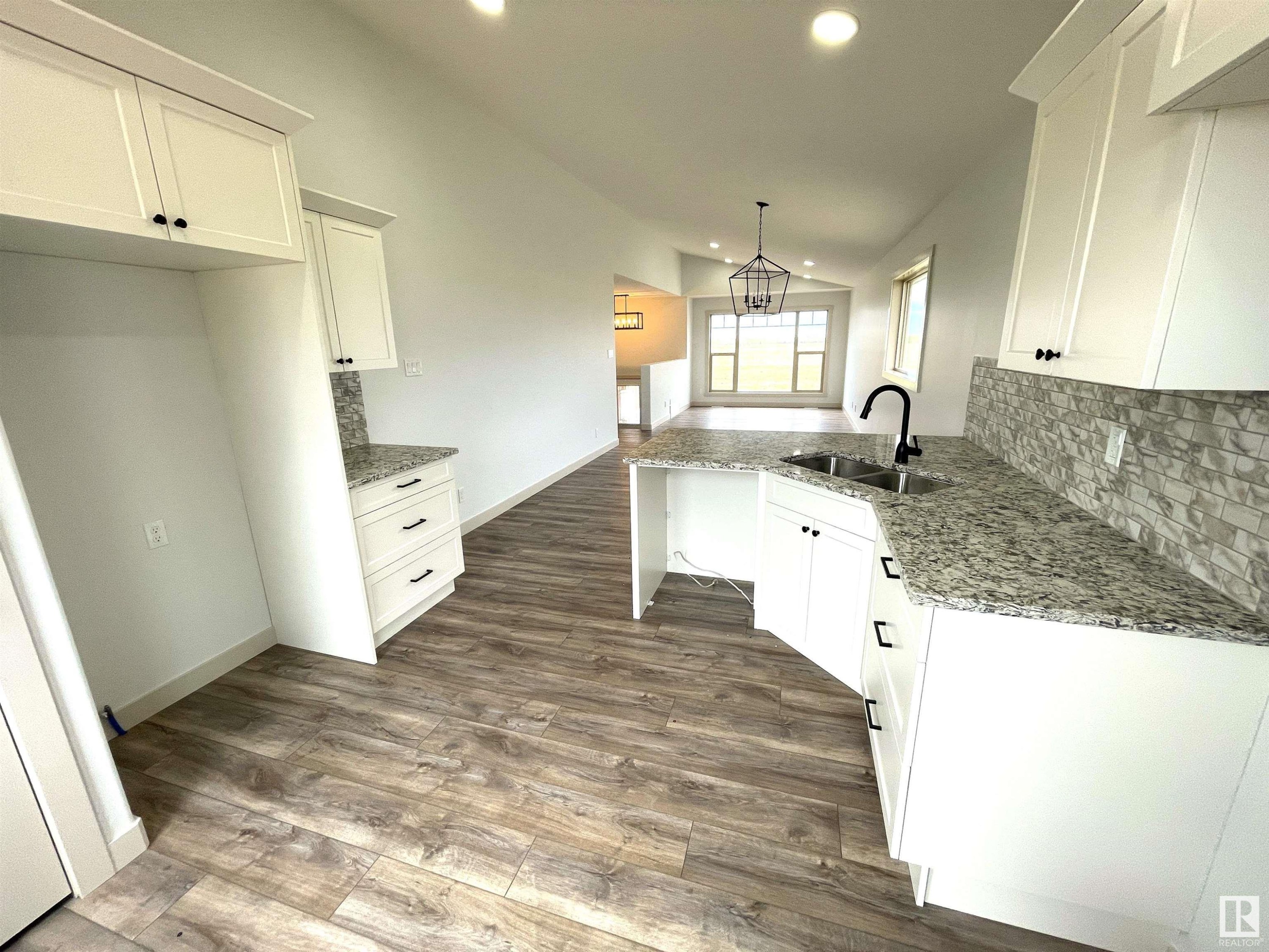 












3606 53 Avenue

,
Bonnyville Town,




AB
T9N 0G4

