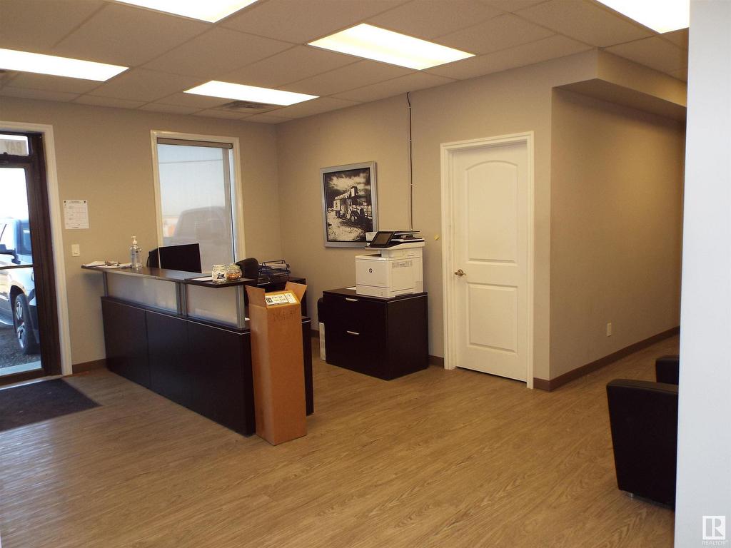 












5905 45 Street

,
Leduc,




AB
T9E 7B3

