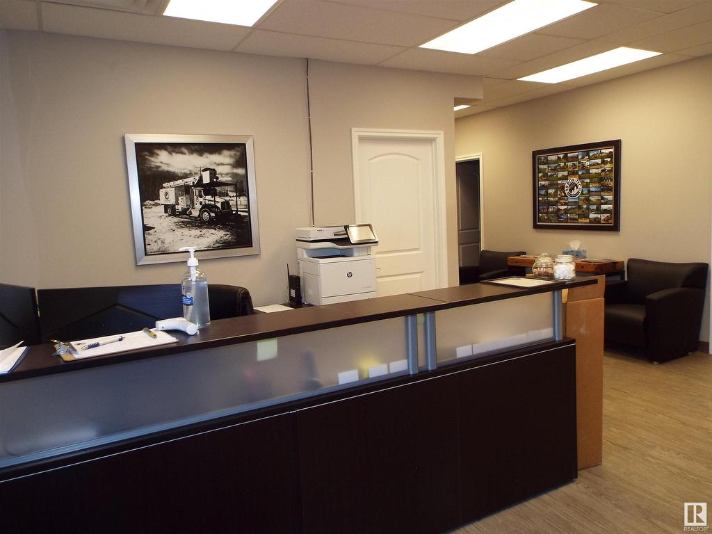 












5905 45 Street

,
Leduc,




AB
T9E 7B3

