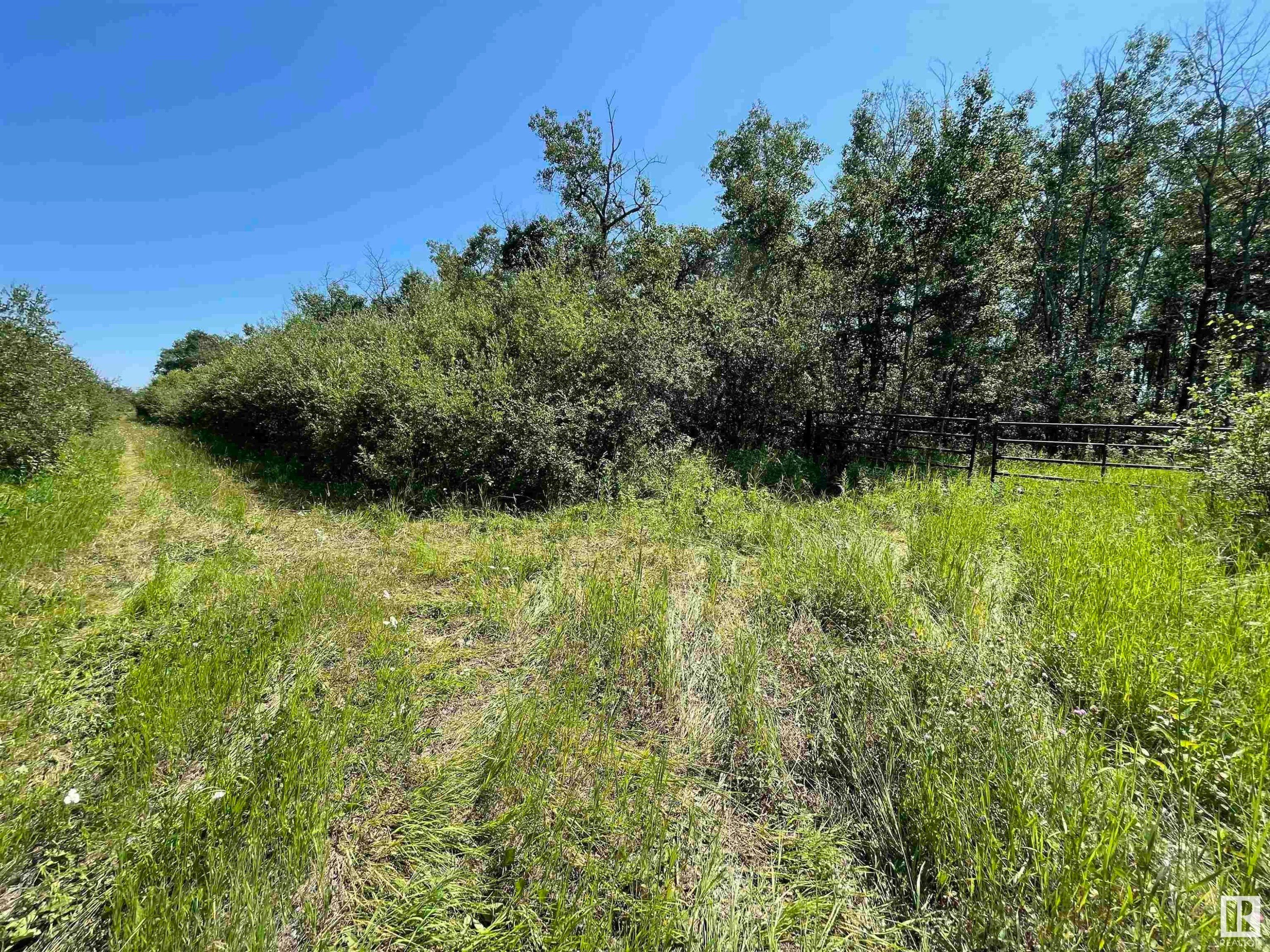 












PT of NE-34-61-4W4M

,
Rural Bonnyville M.D.,







AB
T0A 0B0

