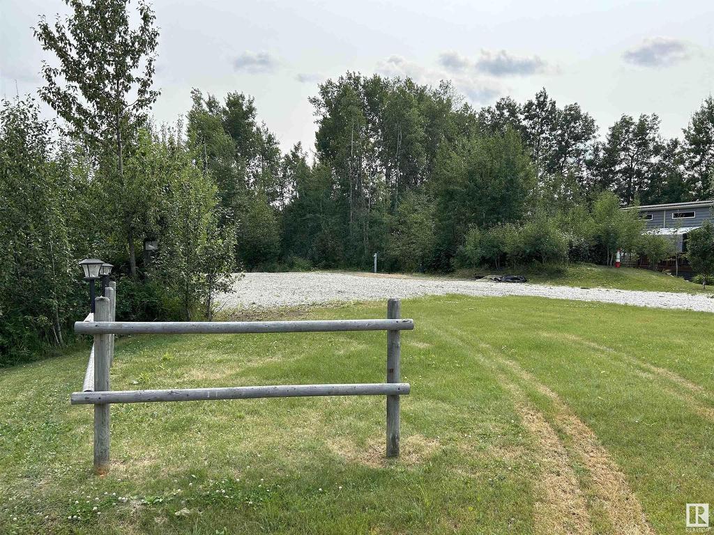 












4 Tamarack Trail

,
Rural Lac Ste. Anne County,







AB
T0E 0L0

