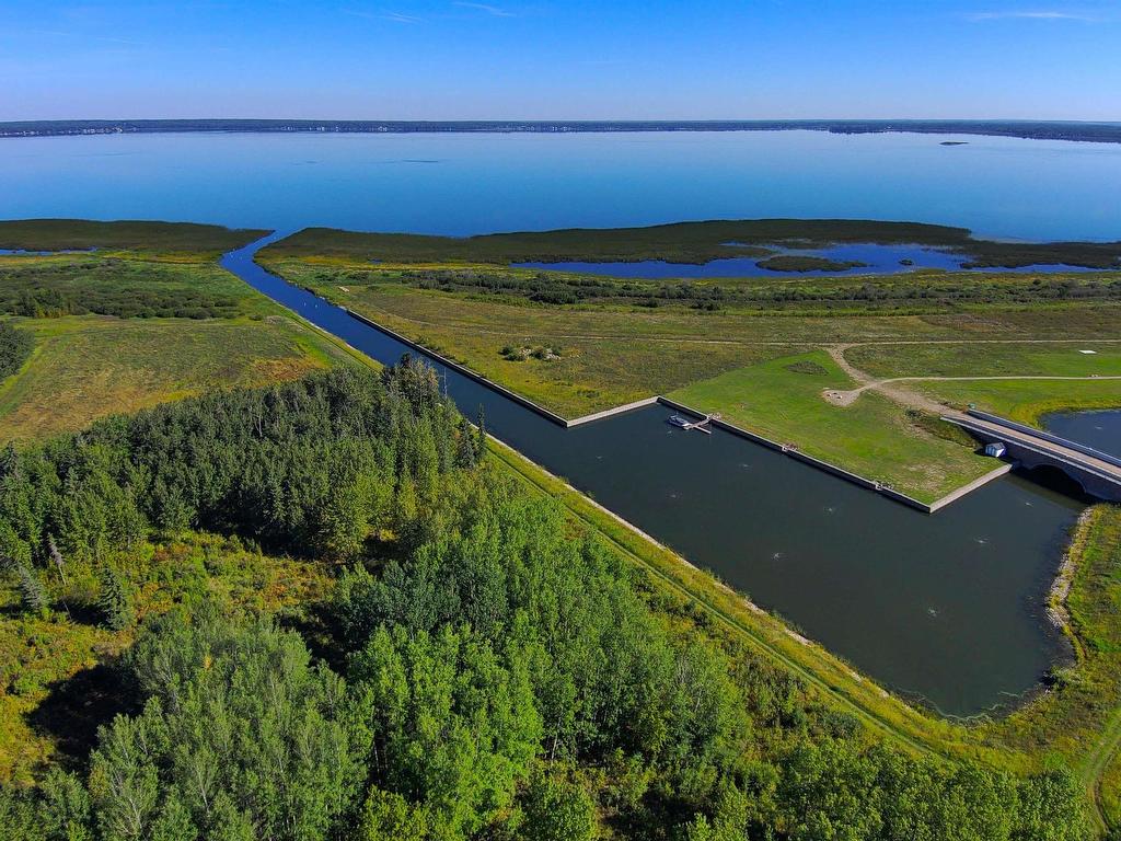 












27 3410 STE. ANNE Trail

,
Rural Lac Ste. Anne County,







AB
T0E 0A1


