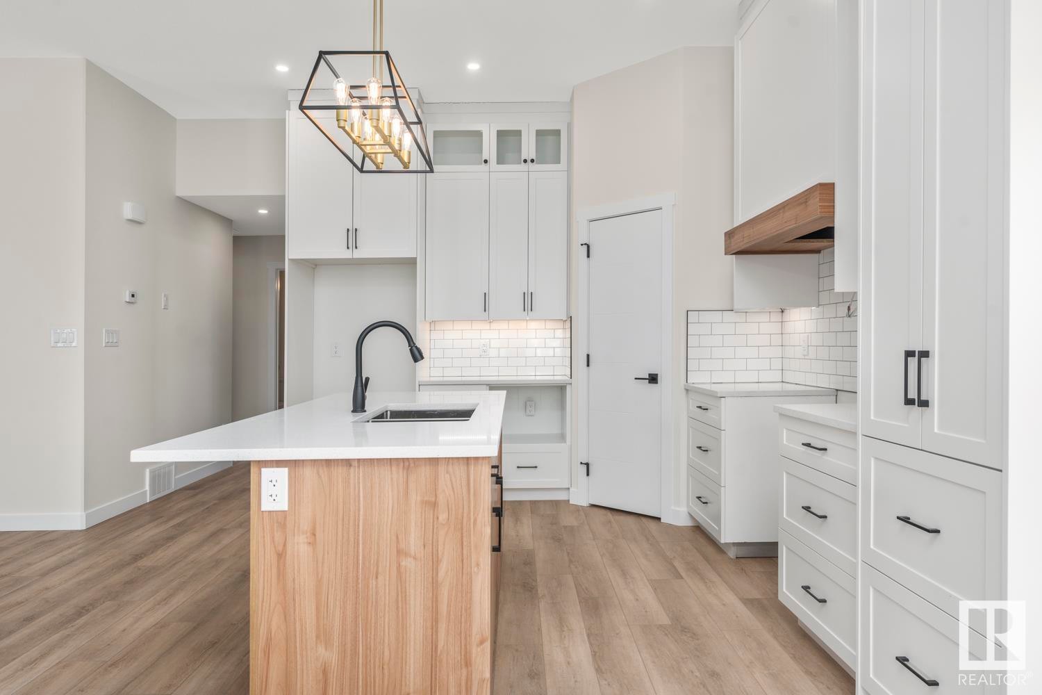 












320 Fundy Way

,
Cold Lake,




AB
T9M 0M4

