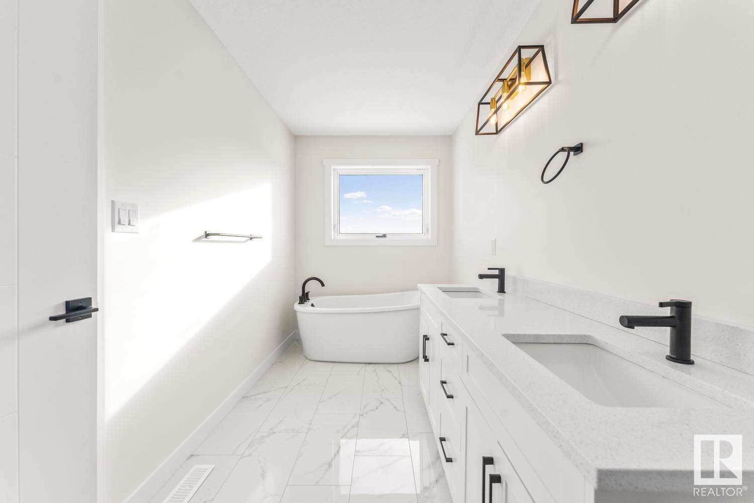 












320 Fundy Way

,
Cold Lake,




AB
T9M 0M4

