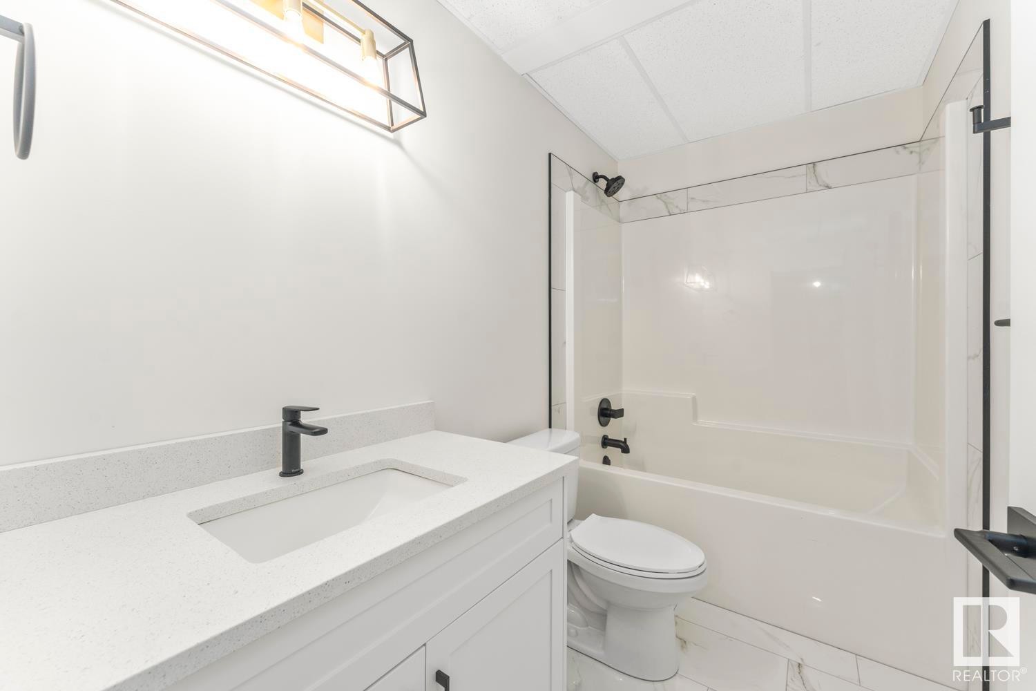 












320 Fundy Way

,
Cold Lake,




AB
T9M 0M4

