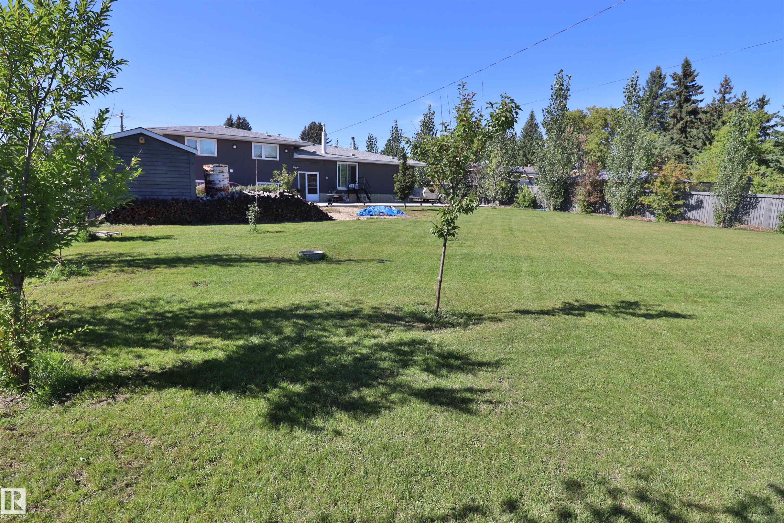 












4601 52 Street

,
Thorsby,




AB
T0C 2P0

