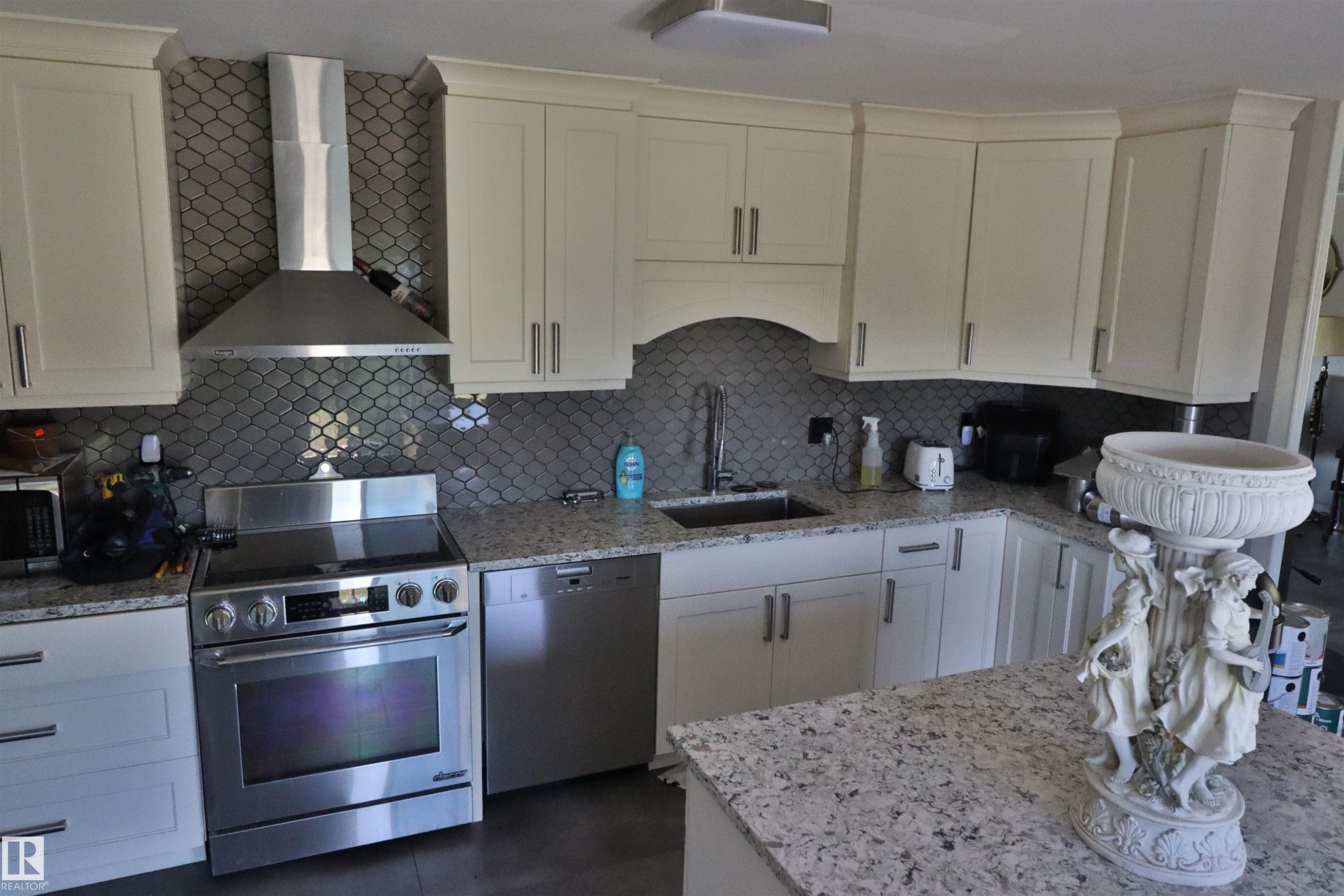 












4601 52 Street

,
Thorsby,




AB
T0C 2P0

