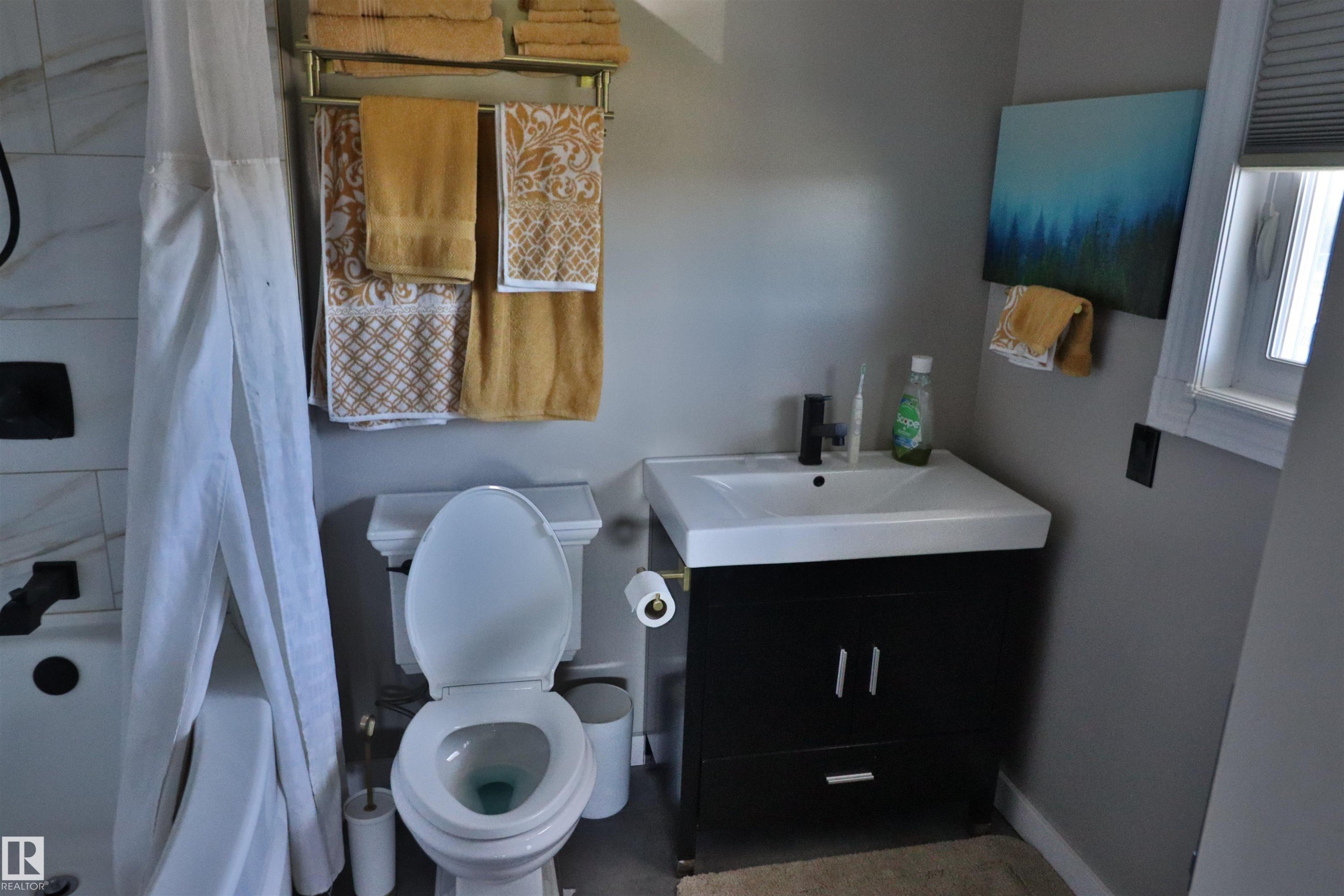 












4601 52 Street

,
Thorsby,




AB
T0C 2P0

