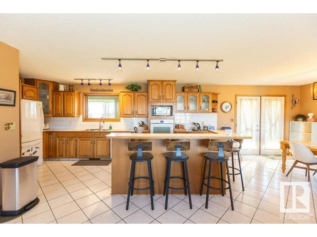 












8 Sunrise DR Summer Village of Larkspur

,
Rural Westlock County,




AB
T0G 0S0

