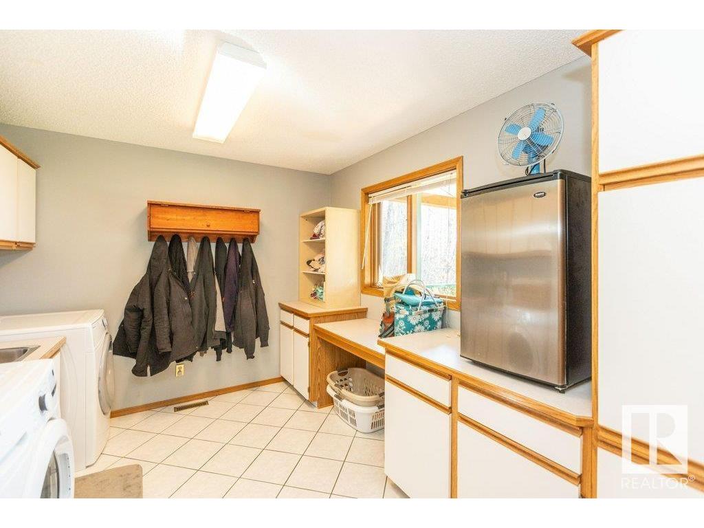 












8 Sunrise DR Summer Village of Larkspur

,
Rural Westlock County,




AB
T0G 0S0

