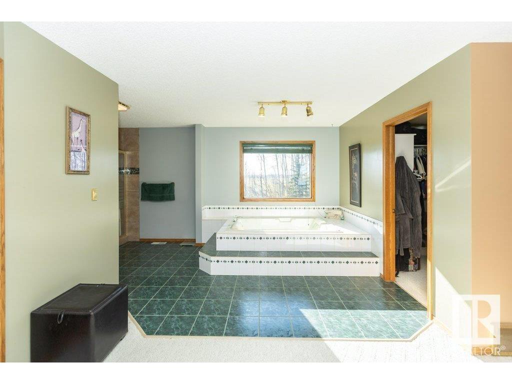 












8 Sunrise DR Summer Village of Larkspur

,
Rural Westlock County,




AB
T0G 0S0

