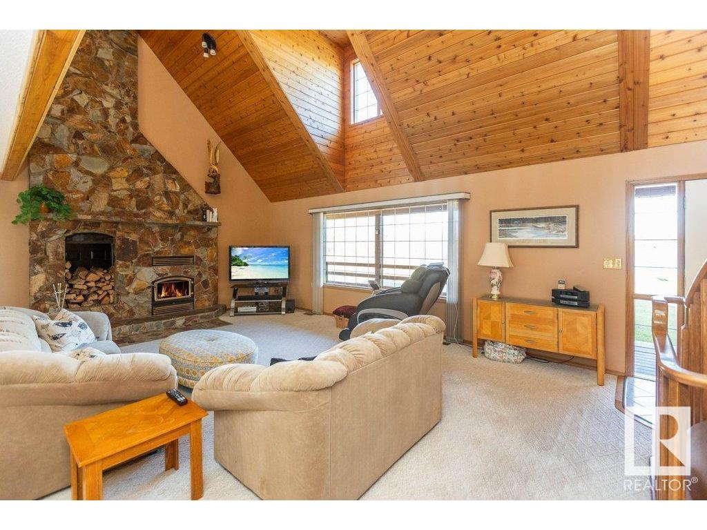 












8 Sunrise DR Summer Village of Larkspur

,
Rural Westlock County,




AB
T0G 0S0

