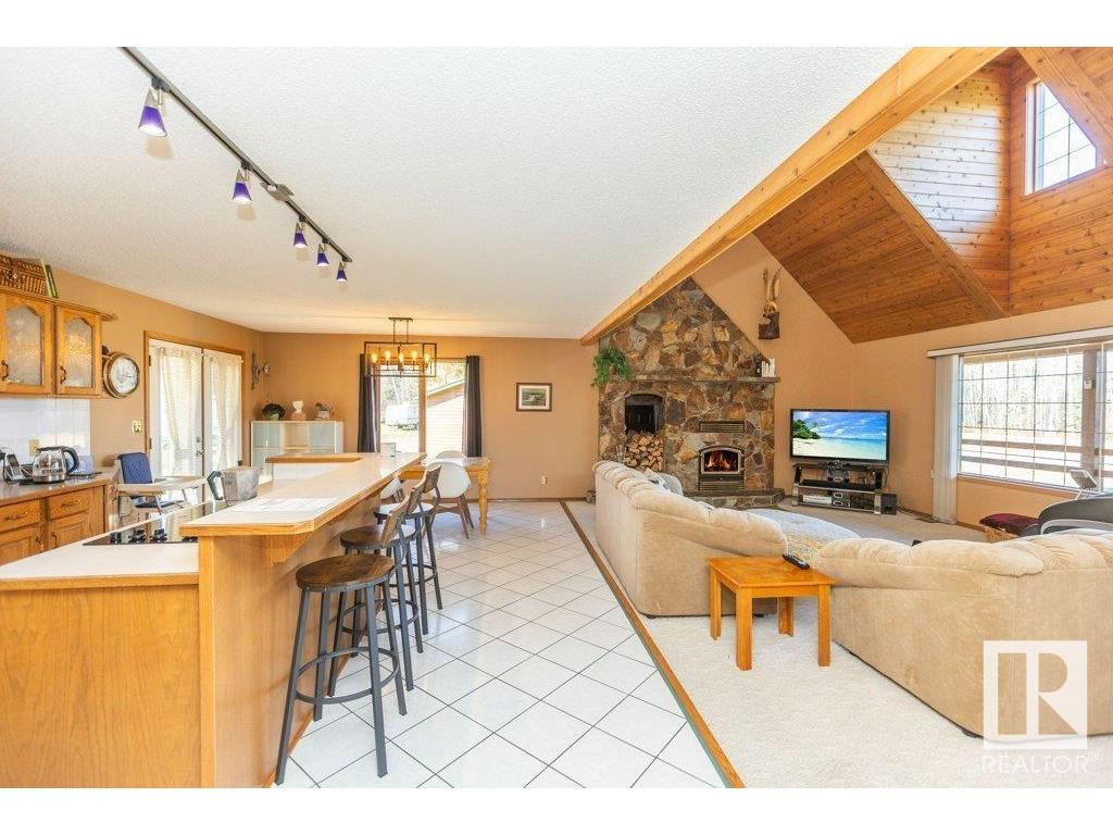 












8 Sunrise DR Summer Village of Larkspur

,
Rural Westlock County,




AB
T0G 0S0

