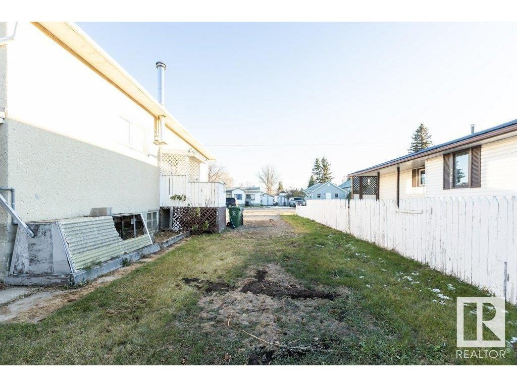 












10236 106 Street

,
Westlock,




AB
T7P 1W7


