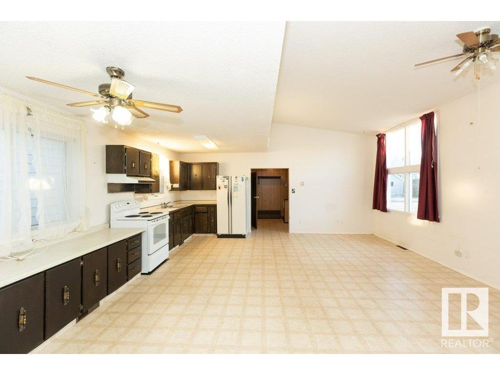 












10236 106 Street

,
Westlock,




AB
T7P 1W7

