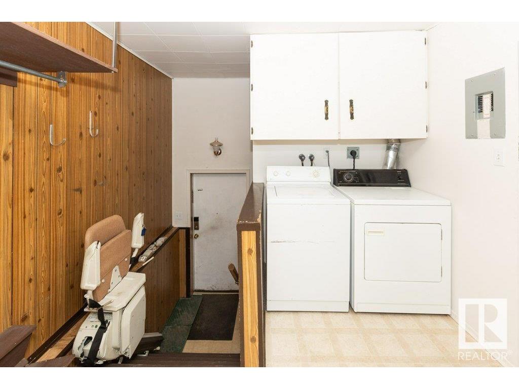 












10236 106 Street

,
Westlock,




AB
T7P 1W7

