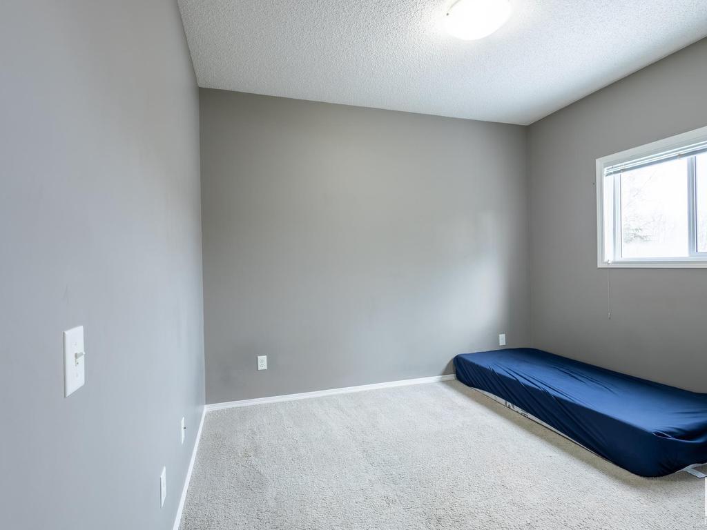 












17 6520 2 Avenue SW

,
Edmonton,




AB
T6X 1X4

