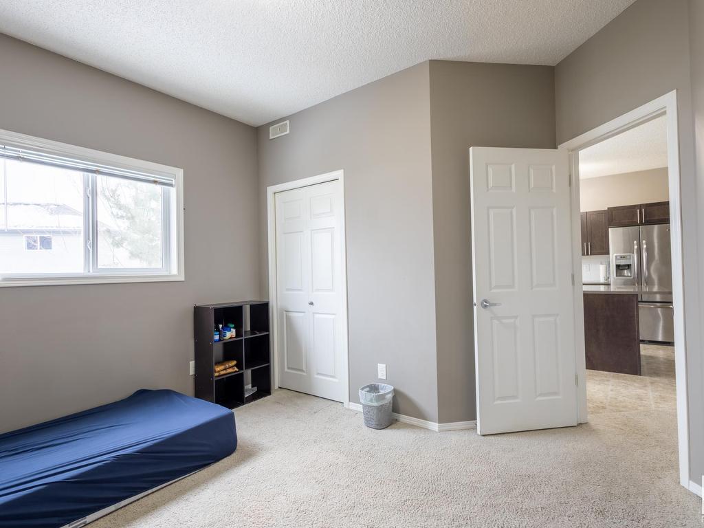 












17 6520 2 Avenue SW

,
Edmonton,




AB
T6X 1X4

