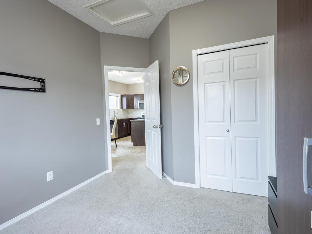 












17 6520 2 Avenue SW

,
Edmonton,




AB
T6X 1X4


