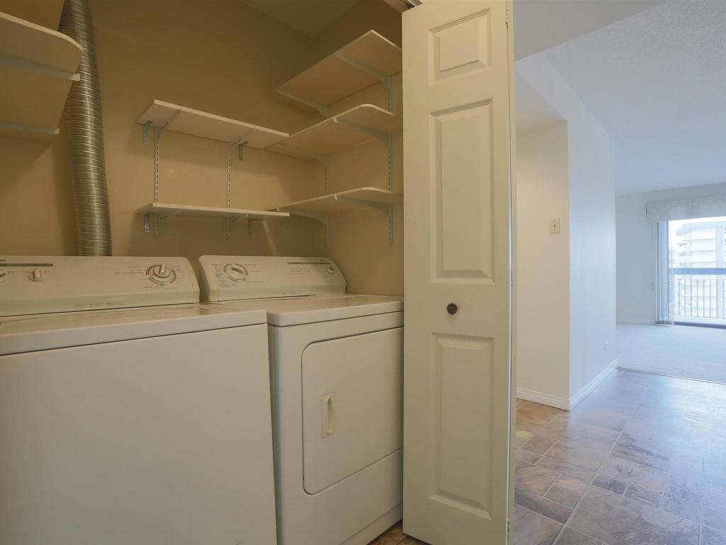












1201 11027 87 Avenue

,
Edmonton,




AB
T6G 2P9

