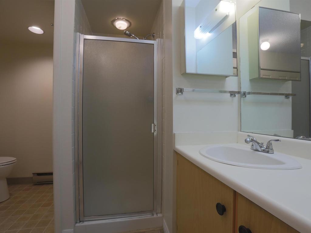 












1201 11027 87 Avenue

,
Edmonton,




AB
T6G 2P9

