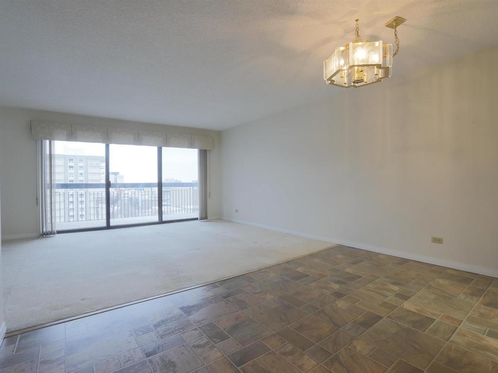 












1201 11027 87 Avenue

,
Edmonton,




AB
T6G 2P9

