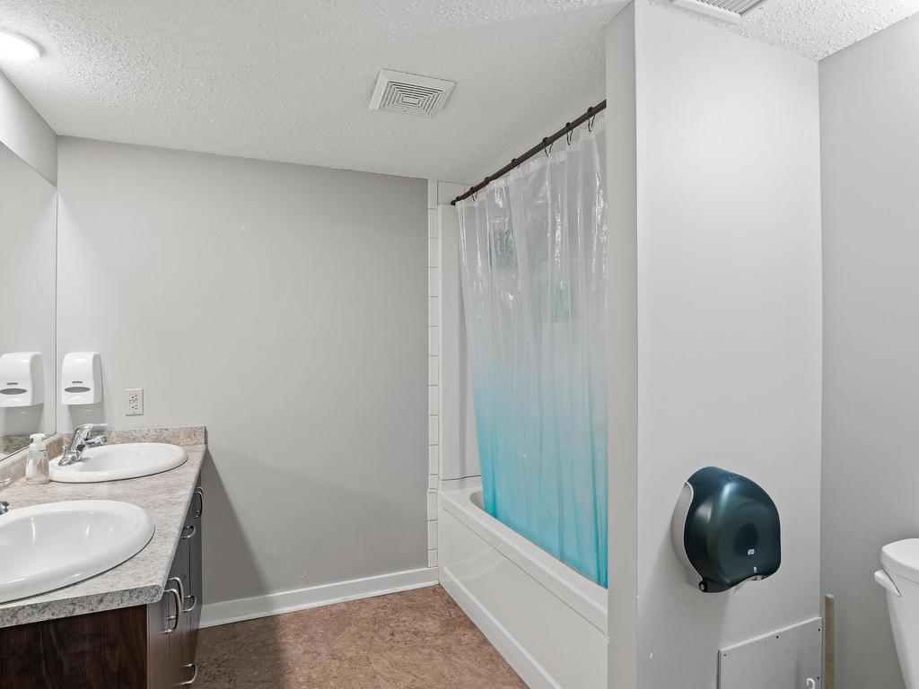 












5205 50 Street

,
Cold Lake,




AB
T9M 1P1

