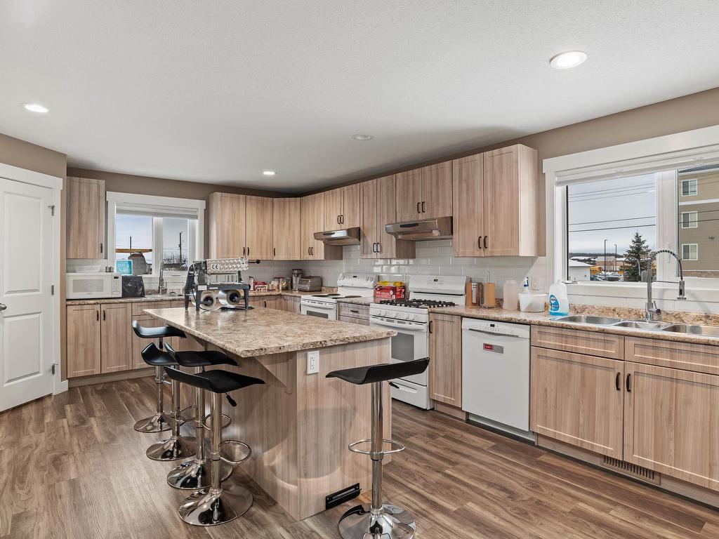 












5205 50 Street

,
Cold Lake,




AB
T9M 1P1

