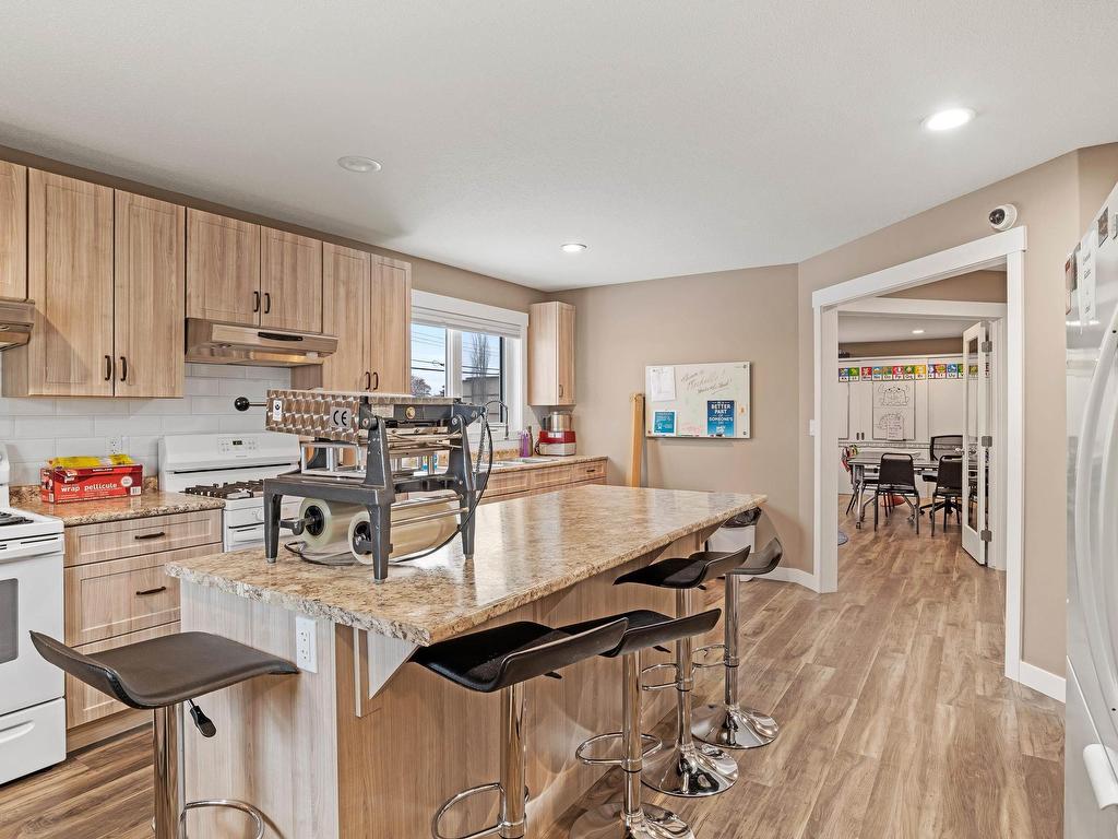












5205 50 Street

,
Cold Lake,




AB
T9M 1P1

