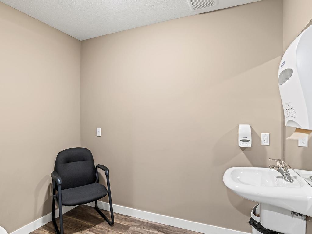 












5205 50 Street

,
Cold Lake,




AB
T9M 1P1

