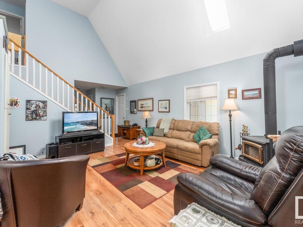 












#5-65306 RGE RD 423

,
Rural Bonnyville M.D.,




AB
T9M 1P1

