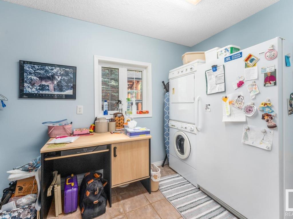 












#5-65306 RGE RD 423

,
Rural Bonnyville M.D.,




AB
T9M 1P1

