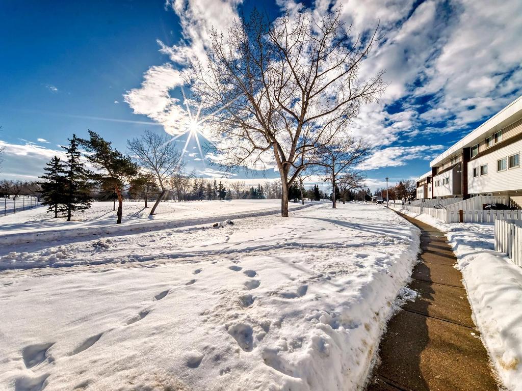 












315 2908 116A Avenue

,
Edmonton,




AB
T5W 4R7

