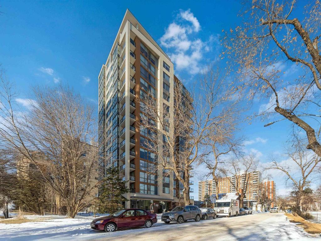












802 10046 117 Street

,
Edmonton,




AB
T5K 1X2


