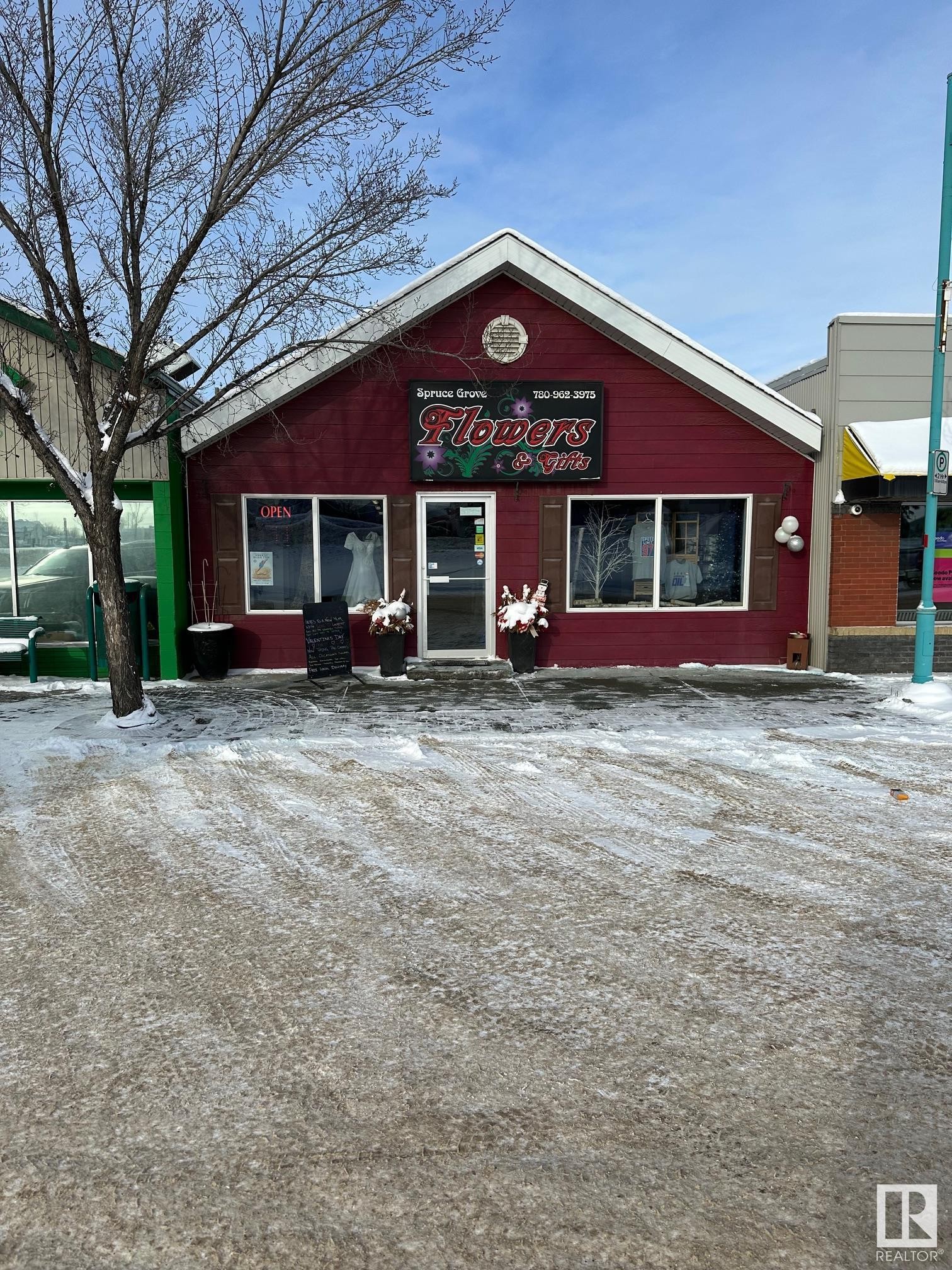 












321 First Avenue

,
Spruce Grove,




AB
T7X 3X7

