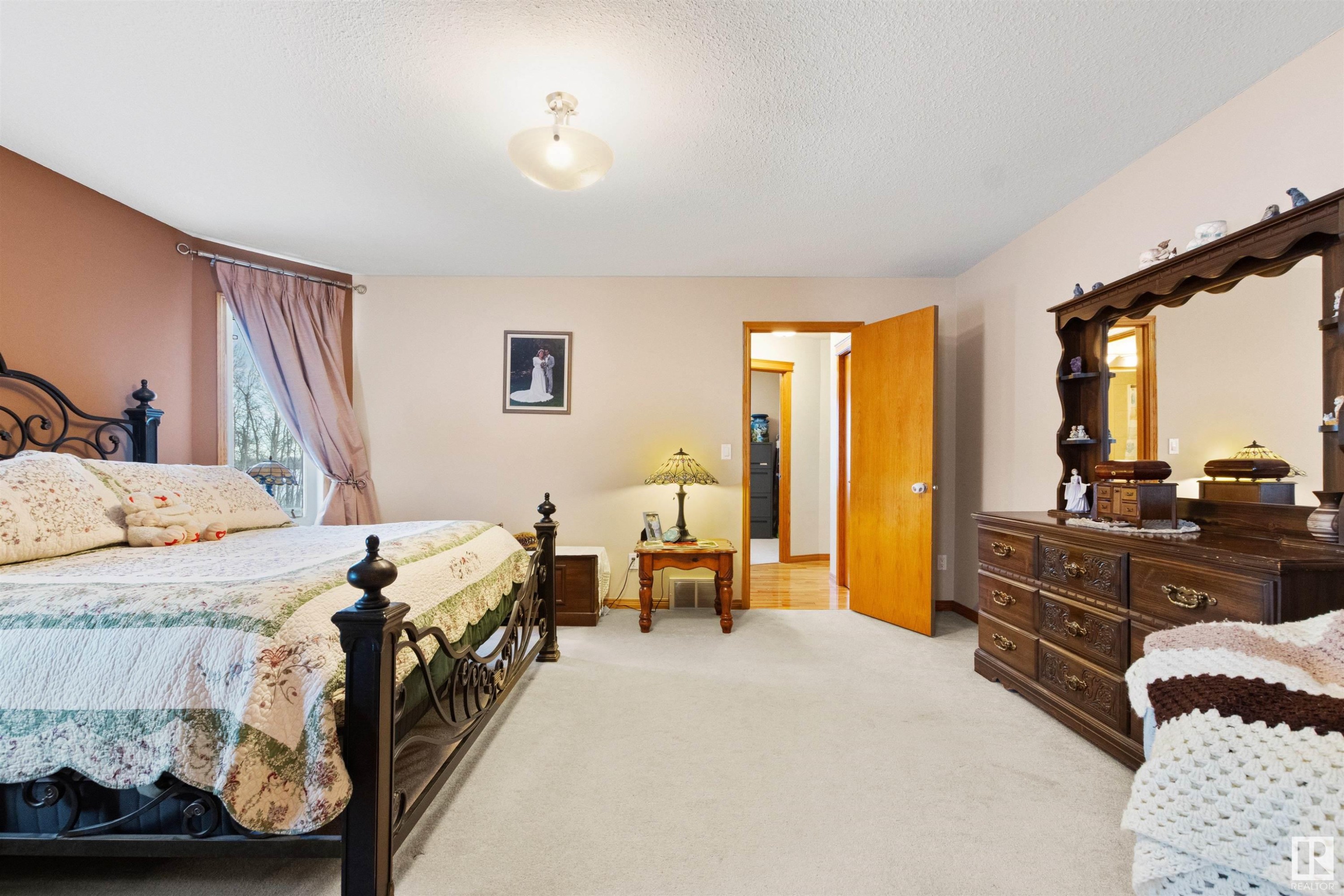 












1 53526 RGE ROAD 273

,
Rural Parkland County,




AB
T7X 3R9

