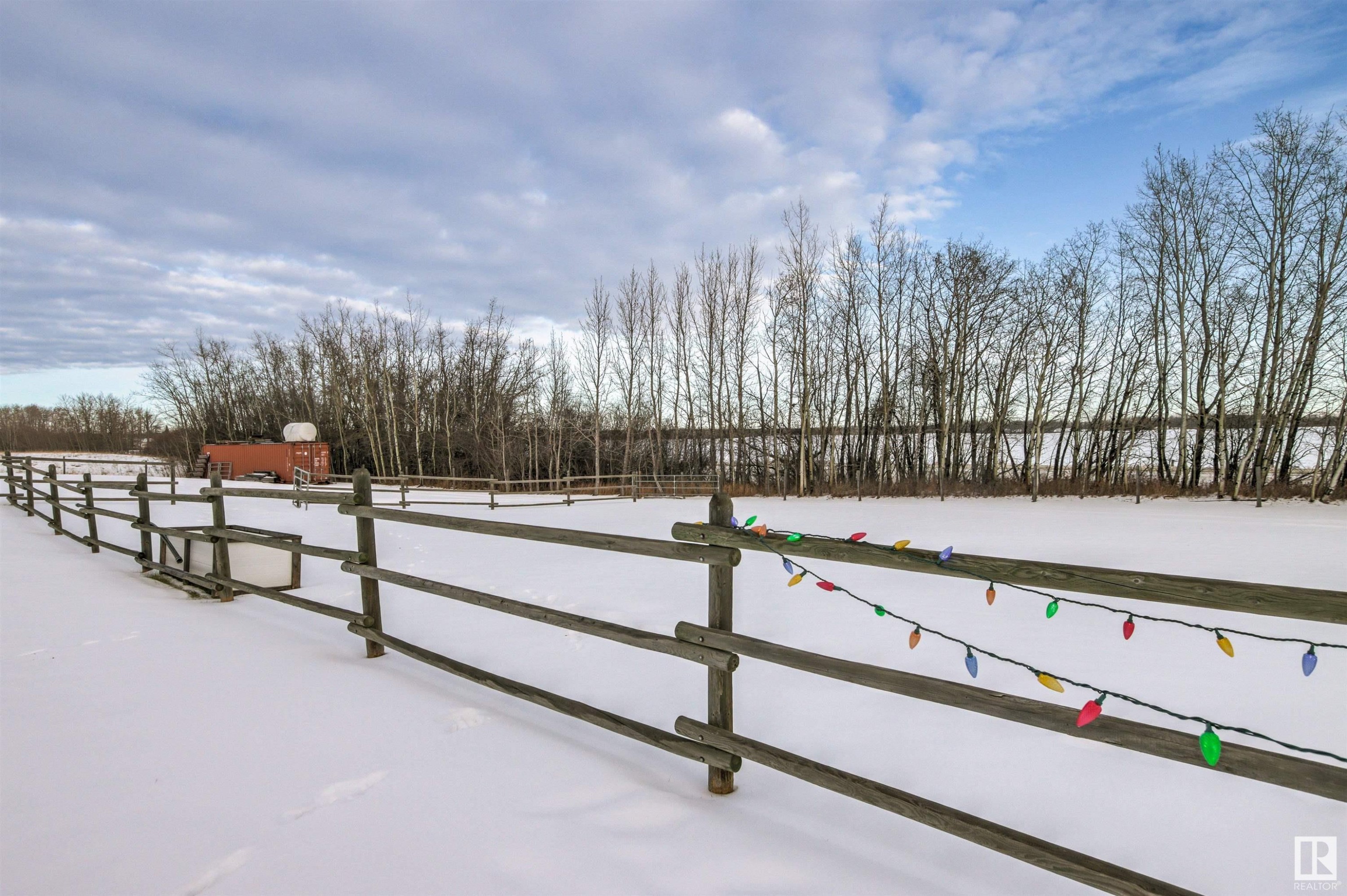 












1 53526 RGE ROAD 273

,
Rural Parkland County,




AB
T7X 3R9

