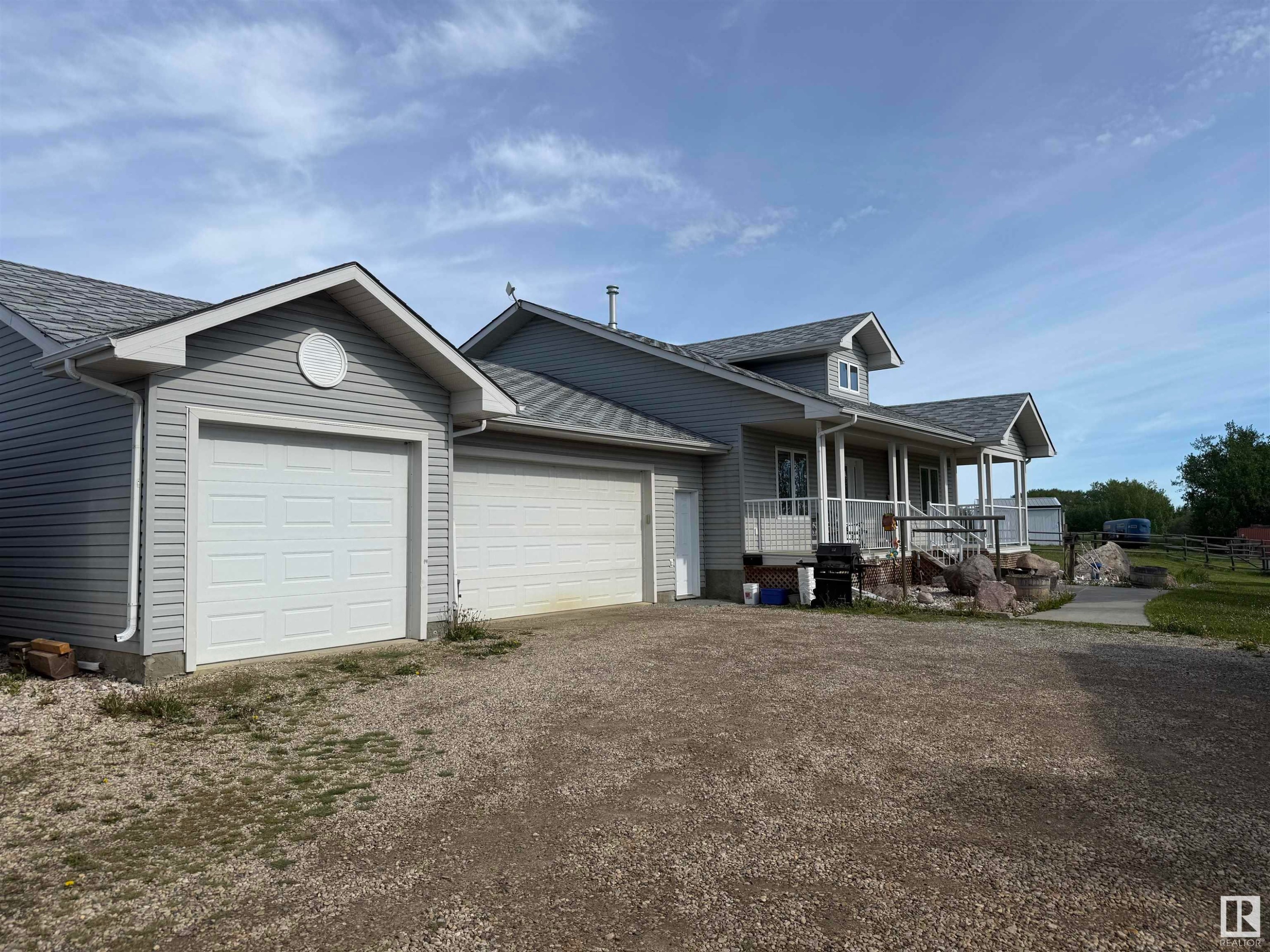 












1 53526 RGE ROAD 273

,
Rural Parkland County,




AB
T7X 3R9

