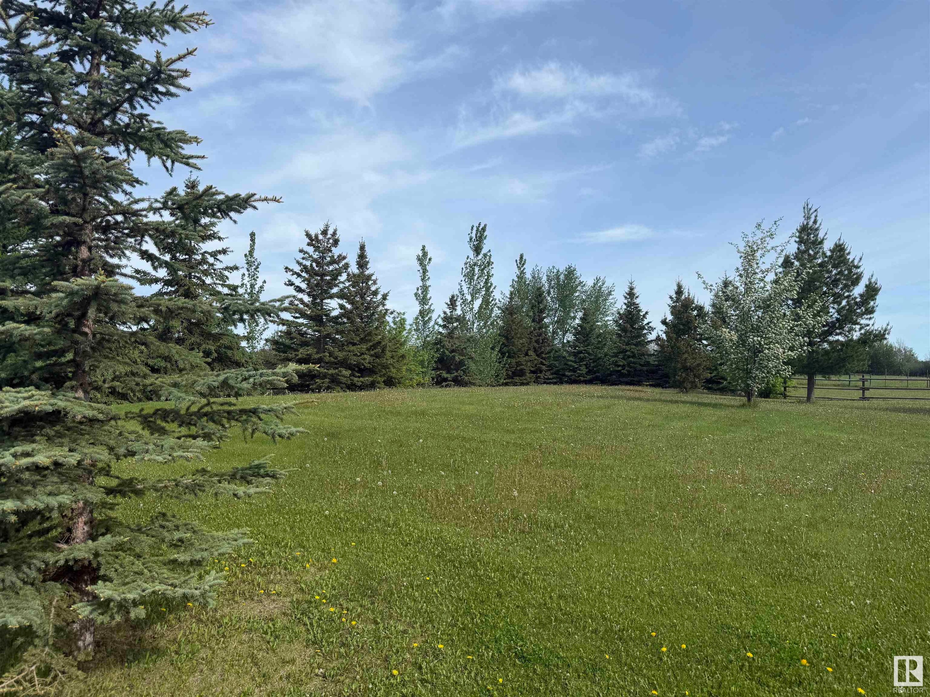 












1 53526 RGE ROAD 273

,
Rural Parkland County,




AB
T7X 3R9

